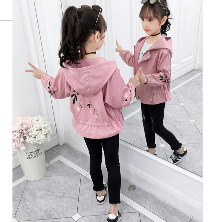 Áo khoác gió bé gái Size 17-48kg chất liệu vải kaki dây rút bo gấu phối  hoa dây thêu xinh xắn AK30