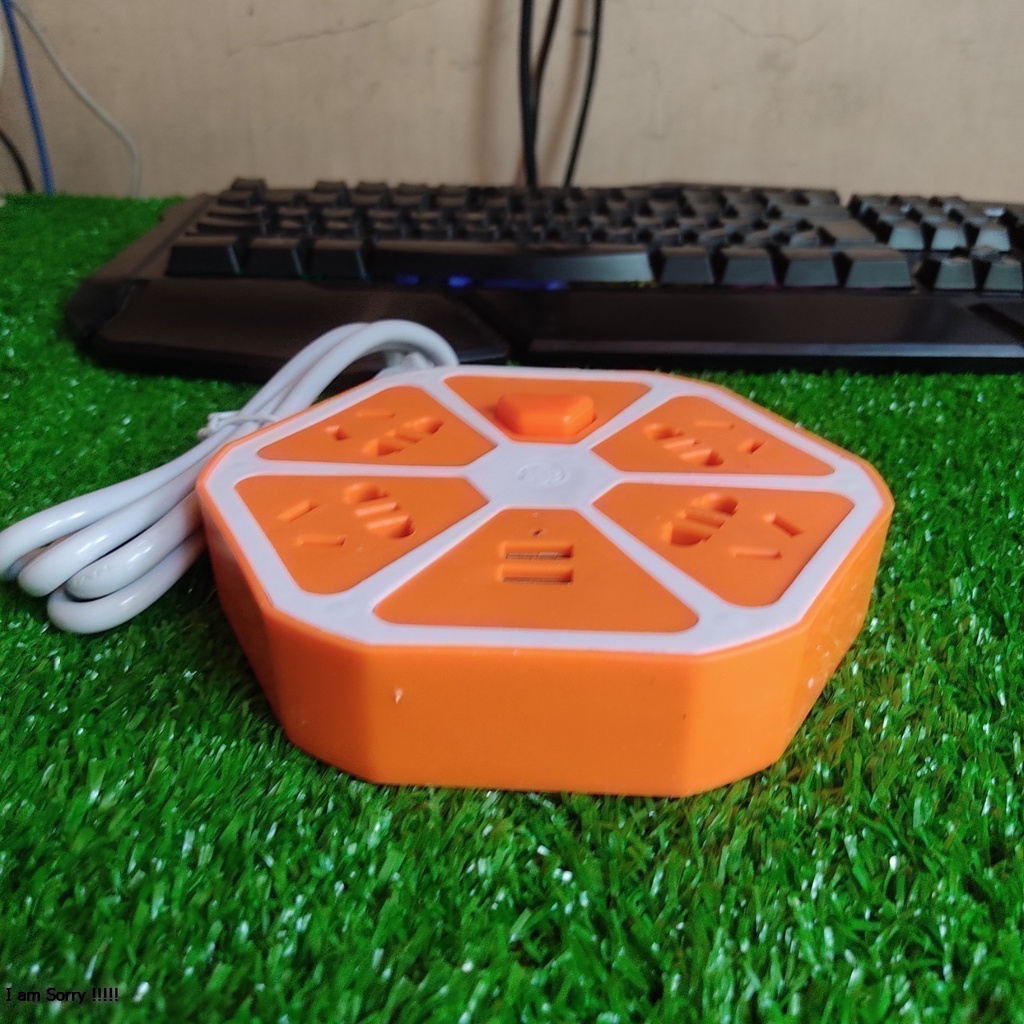 Ổ Cắm ĐIện 4 Lỗ Cắm và 2 Cổng USB