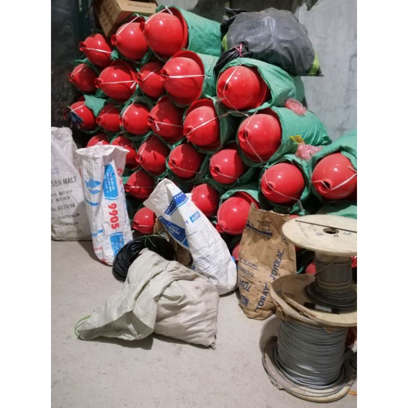 Máng chuông to cho gia cầm