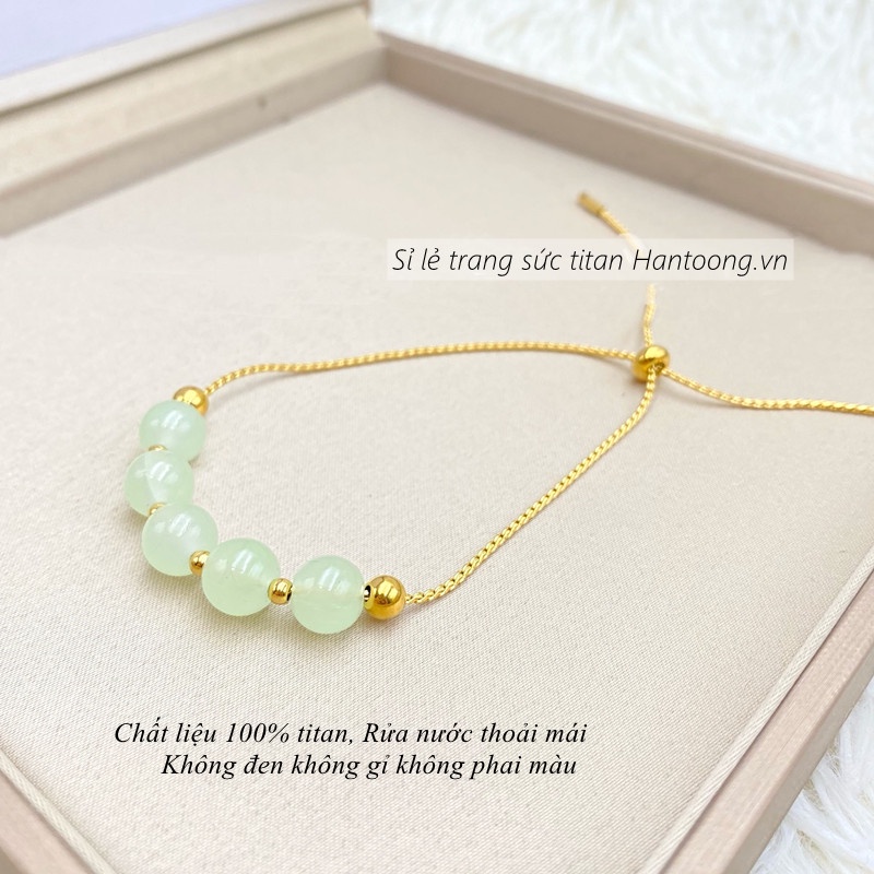 Vòng tay titan nữ không gỉ xâu hạt ngọc màu xanh thời trang sang trọng mẫu mới