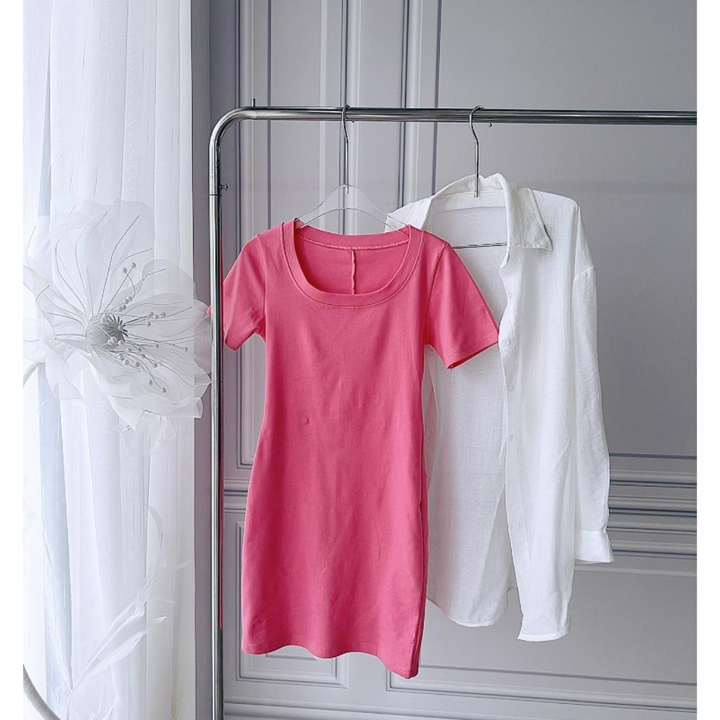 SET ĐẦM BODY TRƠN HỒNG DÂU + ÁO SƠ MI TRẮNG (TH)