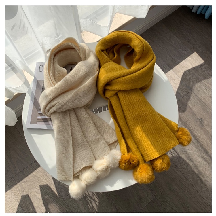 [HÀNG CÓ SẴN] Khăn len nữ May Boutique khăn quàng cổ len gắn quả bông PKH21A_110.057