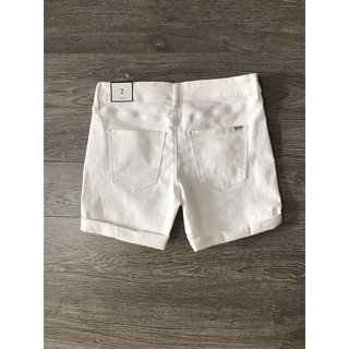 QUẦN SHORT NỮ TRẮNG VNXK