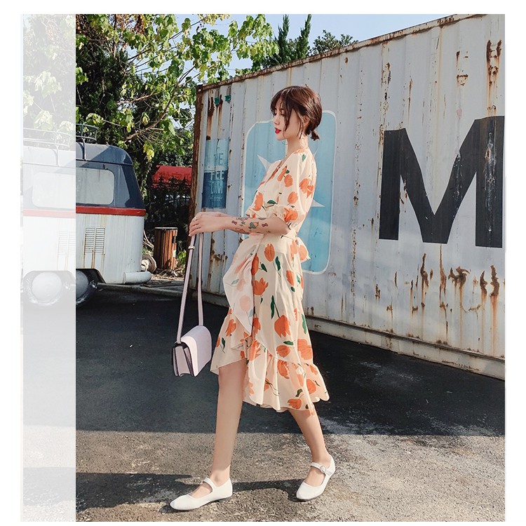 Đầm nữ ngắn tay cổ tròn in hoa thời trang Hàn | BigBuy360 - bigbuy360.vn