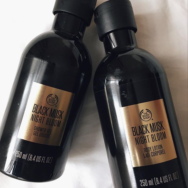 Sữa Dưỡng Thể - gel tắm Black Musk Night Bloom Body Lotion / Shower Gel 200ML