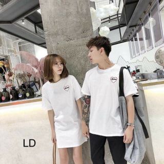 Áo đôi tim chữ ngực