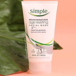 Sữa rửa mặt chống lão hóa Simple Regeneration Age Resisting Facial Wash