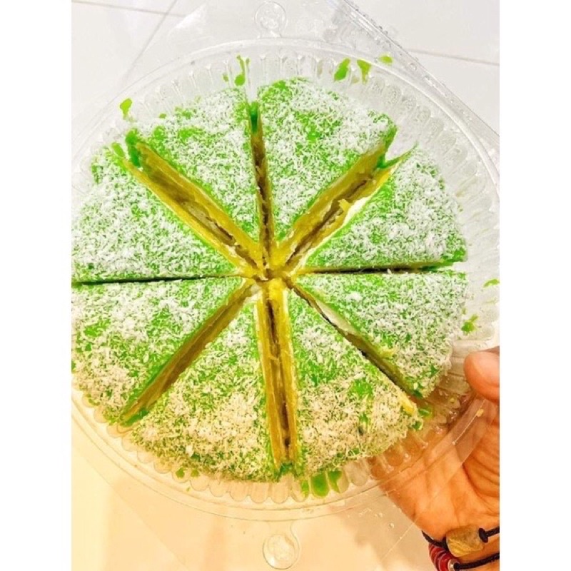 BÁNH NGÀN LỚP PHÚ SĨ LÁ DỨA SẦU RIÊNG.