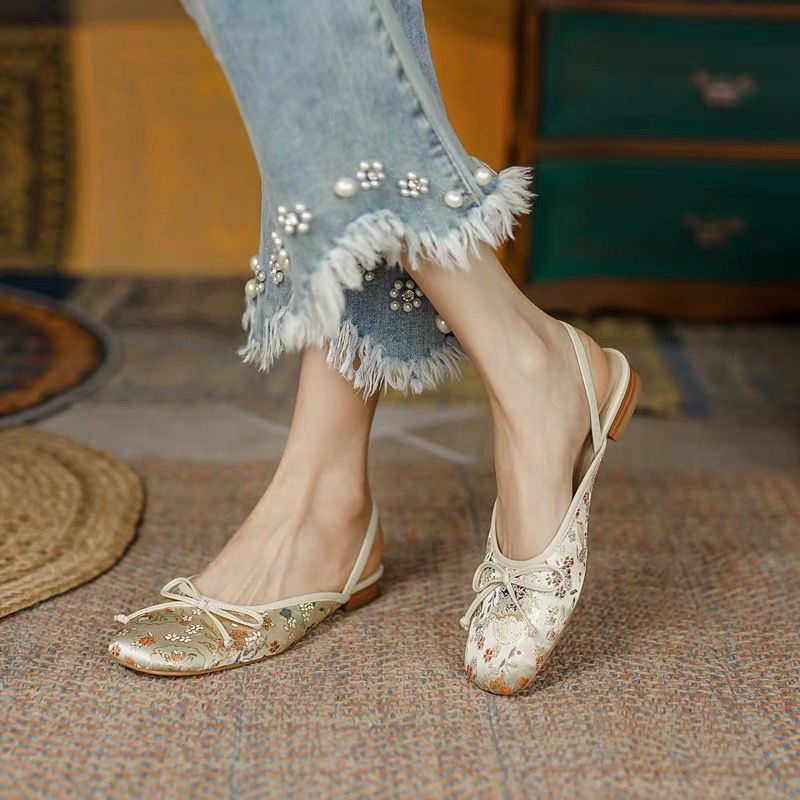 Giày Búp Bê Đế Bằng Thêu Họa Tiết Xinh Xắn Thời Trang Hè Cho Nữ Size 34-39 2 Kiểu