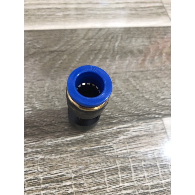 Sản phẩm gia đình làm: Cút nối nhanh phi 10*12 thẳng nhựa