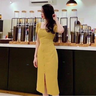 ĐẦM CARO CỔ VUÔNG TAY BÚP
