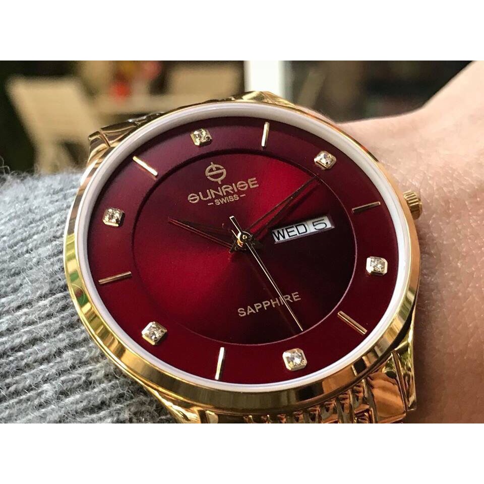 Đồng Hồ Sunrise Nam 1109PB Dây Vàng Mặt Đỏ