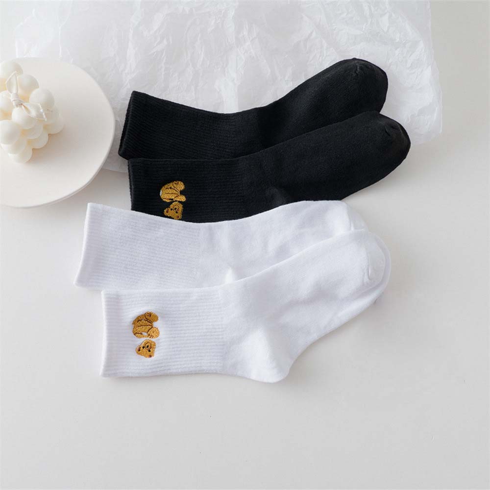 Vớ thêu hình gấu dễ thương dành cho nữ