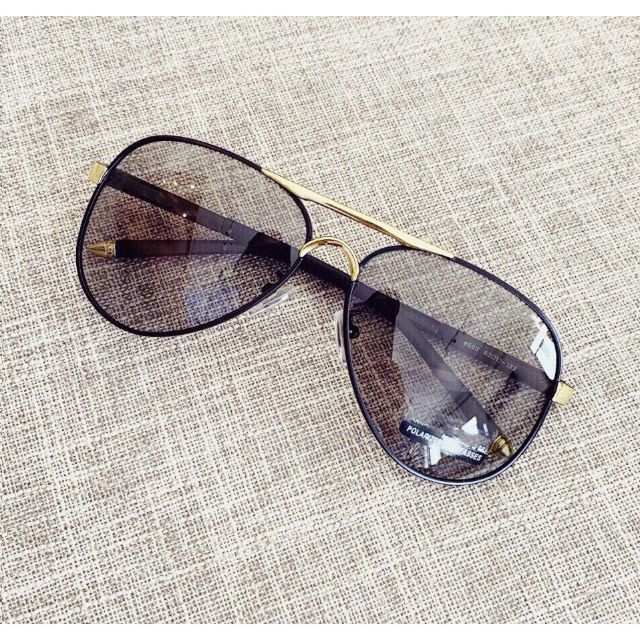 Mắt kính thời trang đổi màu nam nữ _ kiểu dáng trẻ trung năng động_ bảo hành 12 tháng | BigBuy360 - bigbuy360.vn