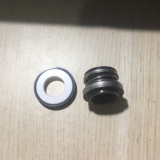 Phớt bơm nước inox có trục 14 mm