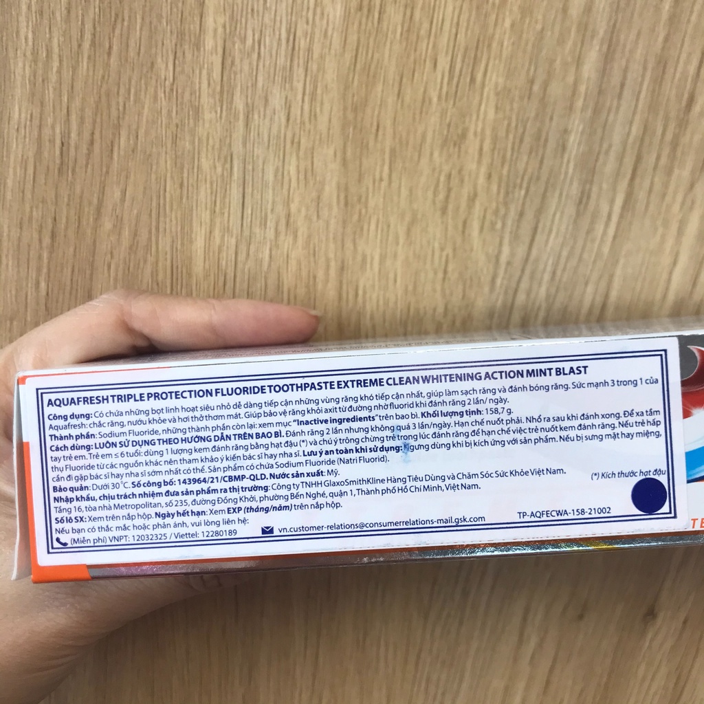 KĐR AQUAFRESH Mỹ Kem đánh trắng răng Bạc Hà/Whitening Action/Triple Protection