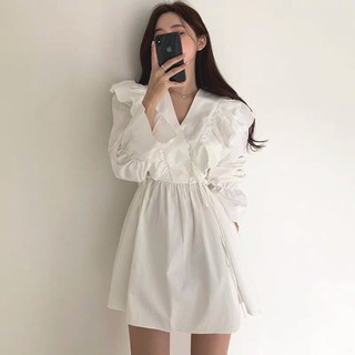 Đầm cổ V viền vai bèo thắt eo