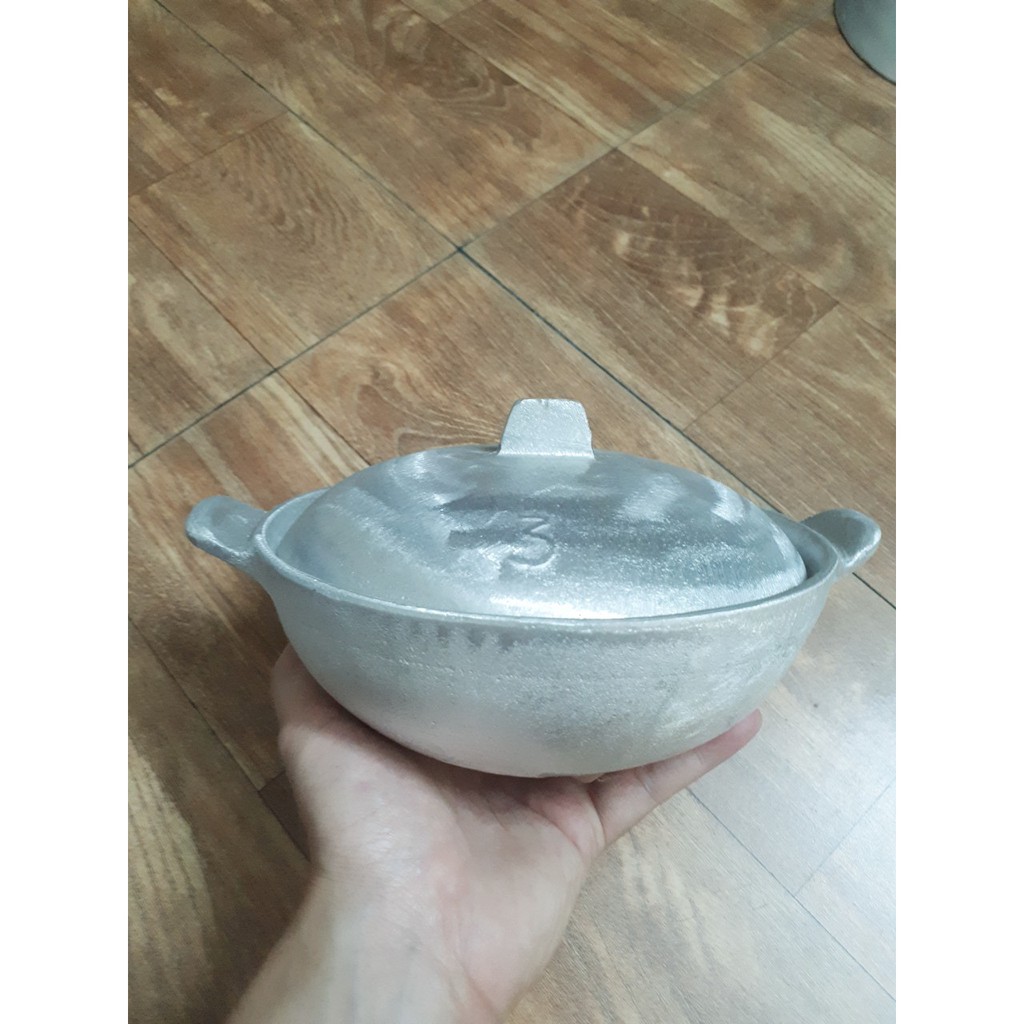 Nồi gang đúc kho thịt cá 18cm ( số 3 )