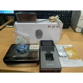 Khóa cửa vân tay