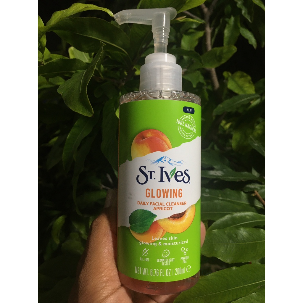 Sữa rửa mặt dạng gel St Ives 200ml