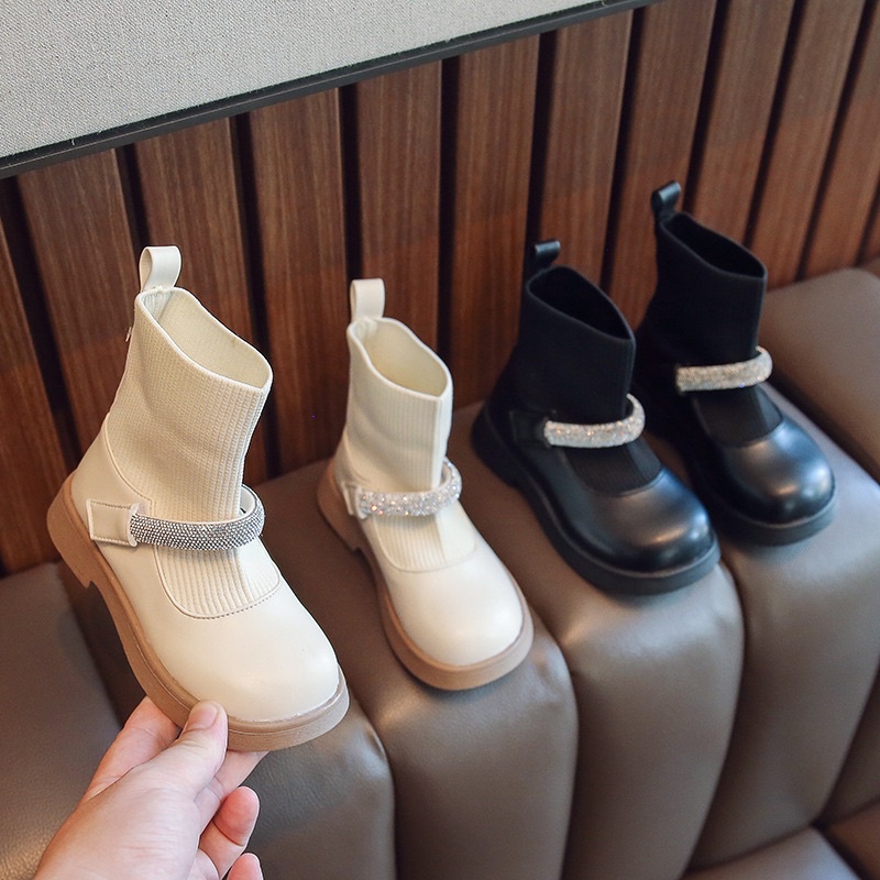 Boot cổ chun cho bé gái từ 4 đến 15 tuổi thiết kế quai đá cực sang