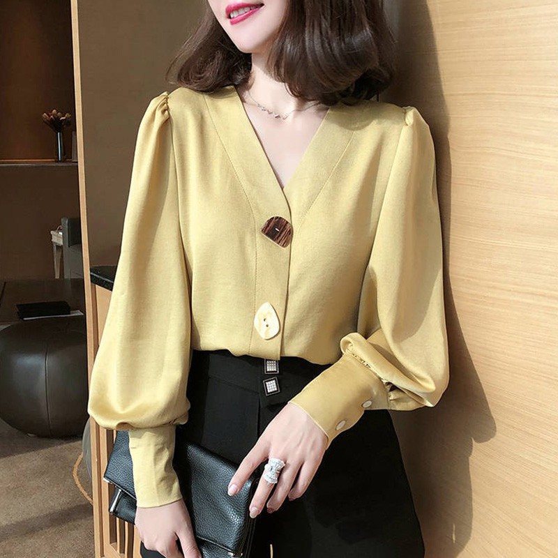 Áo nữ tay dài cổ chữ V màu trơn