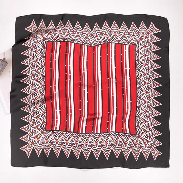 Khăn turban lụa vuông choàng cổ size 70x70cm thanh lịch phong cách nữ tính đa năng dùng làm áo yếm in hoa văn
