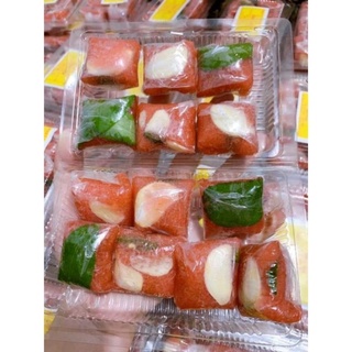 Hộp 10 chiếc nem chua siêu ngon (HÀNG CHUẨN VỆ SINH -ĐÓNG HỘP ÉP BAO BÌ-KO GÓI LÁ)