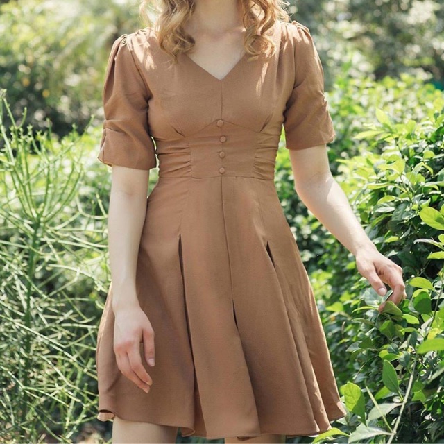 Thanh lý váy The Maven