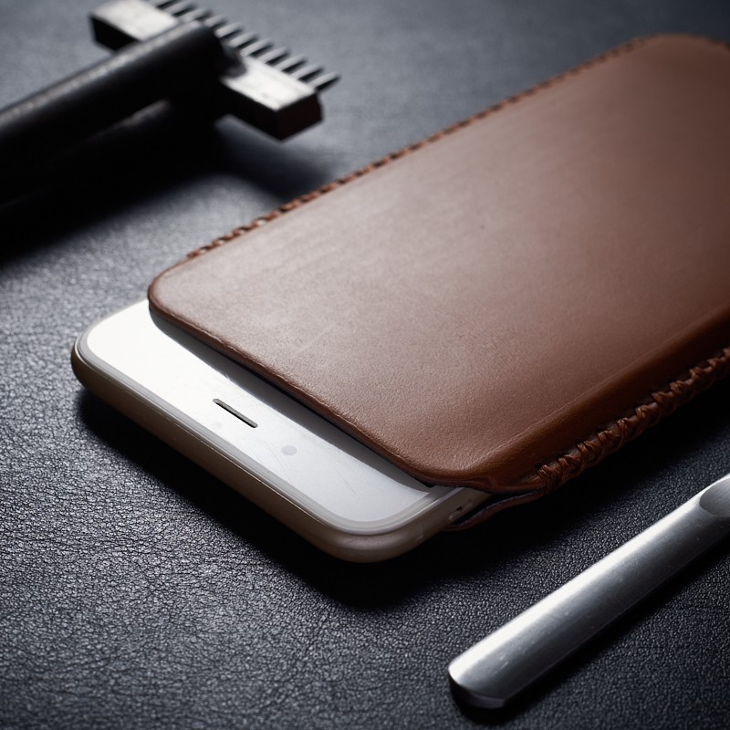 Bao Da Rút Ionecase Iphone XS Max Luxury Handmade Da Bò Thật