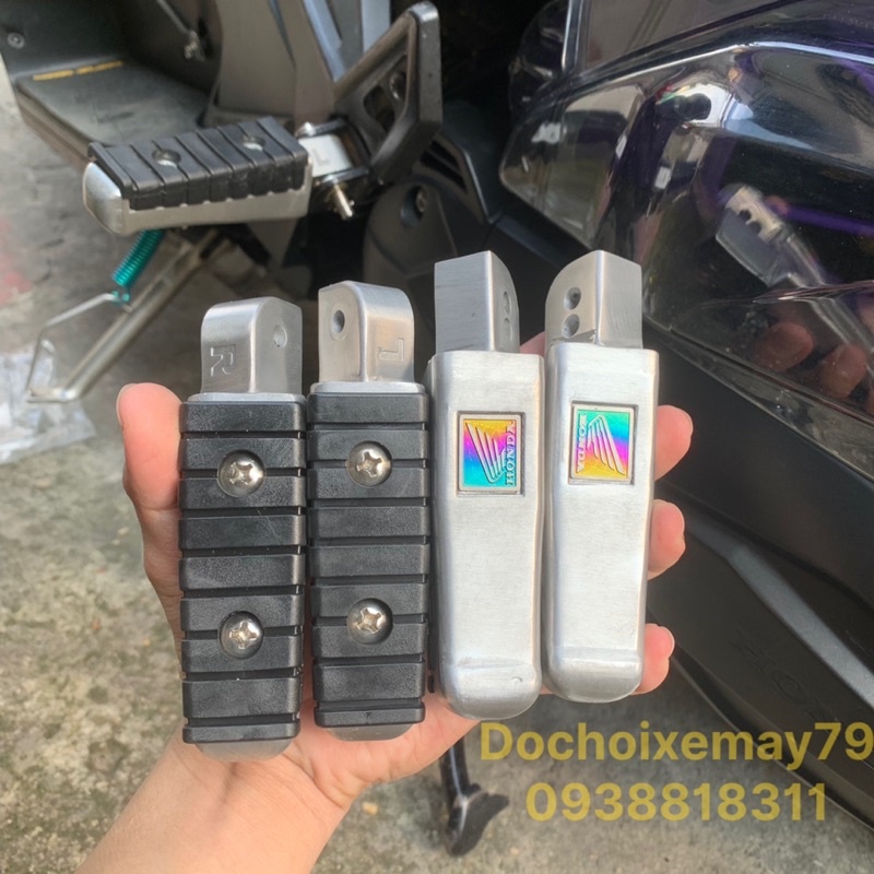 Gác chân sau Honda tặng kèm logo cánh chim