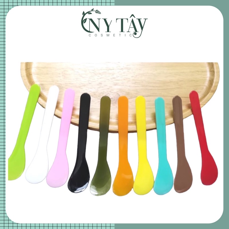 Lẻ 1 muỗng nhựa múc kem body - trộn mask màu ngẫu nhiên.