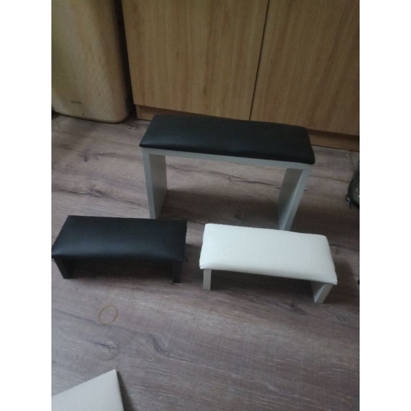 gối , ghế kê tay , chân làm móng, nail