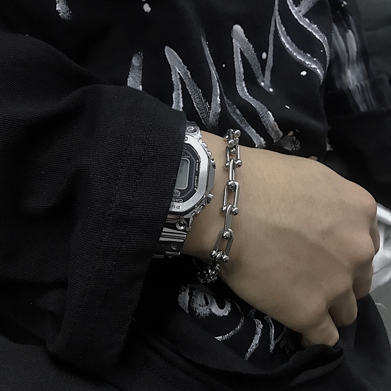 Vòng Đeo Tay Hình Chữ U Phong Cách Hiphop Cá Tính Độc Đáo