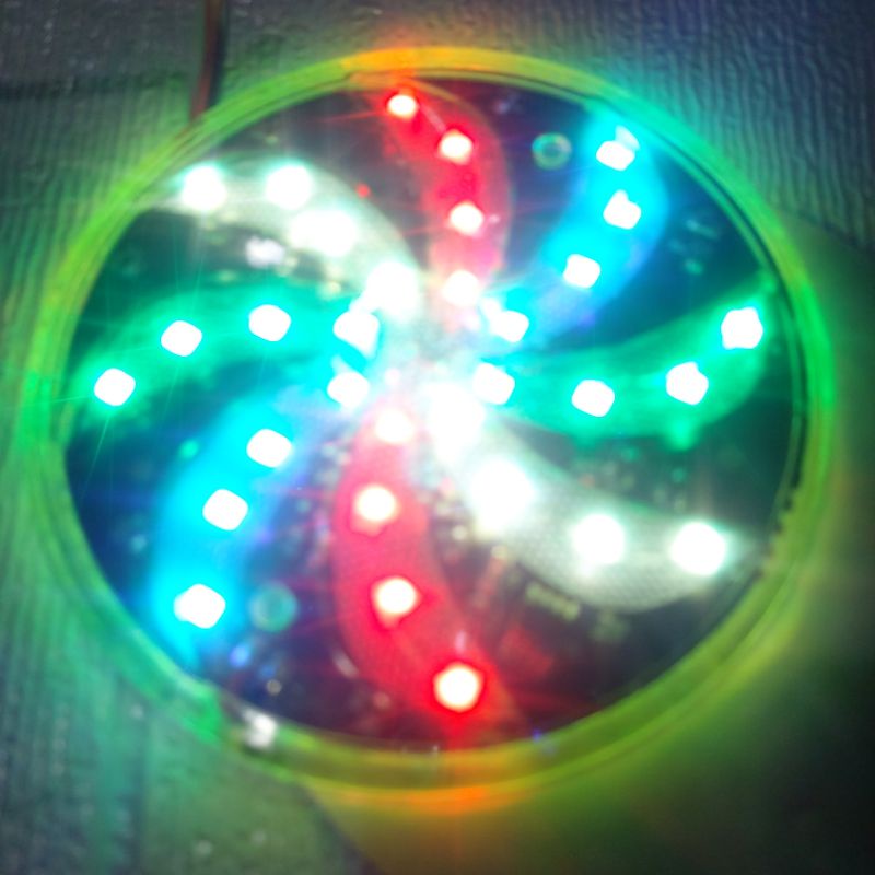 Quạt tròn gắn đèn LED RGB 8cm