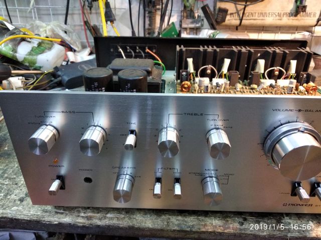 Âm ly pioneer sa 8800