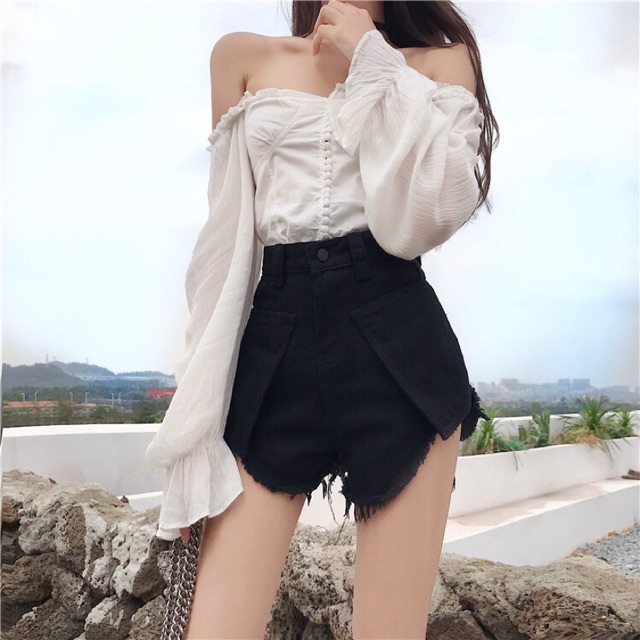 Quần shorts nữ tua rua túi dài