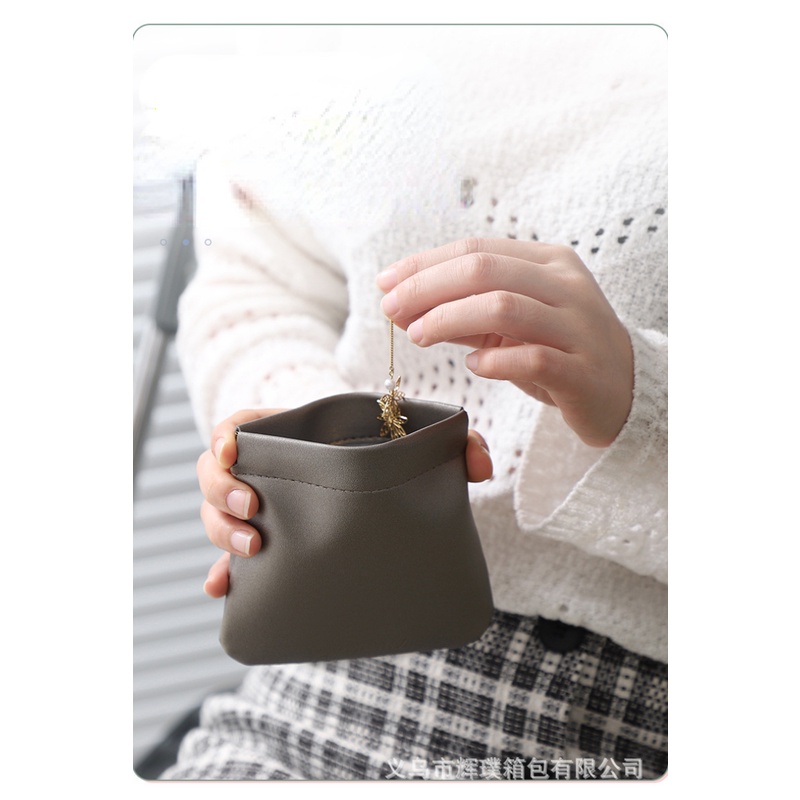 Túi Đựng Tai Nghe airpod Bằng PU Hình Son Môi mini Thời Trang