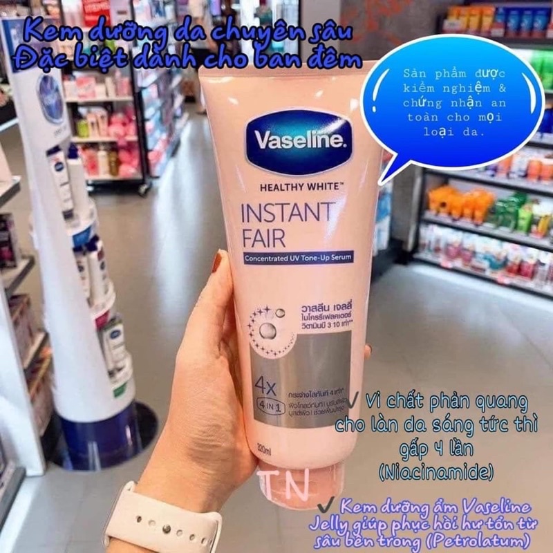 Dưỡng trắng da Vaseline 4x