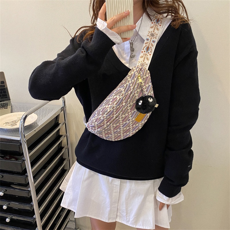 Túi đeo chéo IELGY kẻ sọc caro trắng đen phong cách Nhật Bản cho nữ