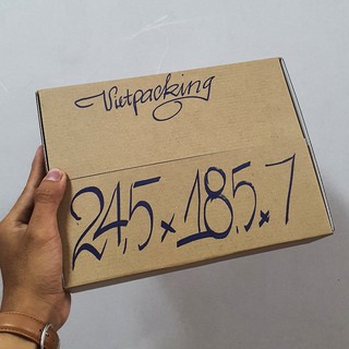 24,5x18,5x7 - 50 hộp carton nắp mở giữa tiện lợi độc đáo V223
