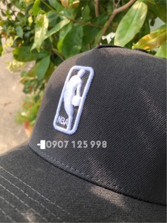 Nón kết phối lưới thêu logo NBA