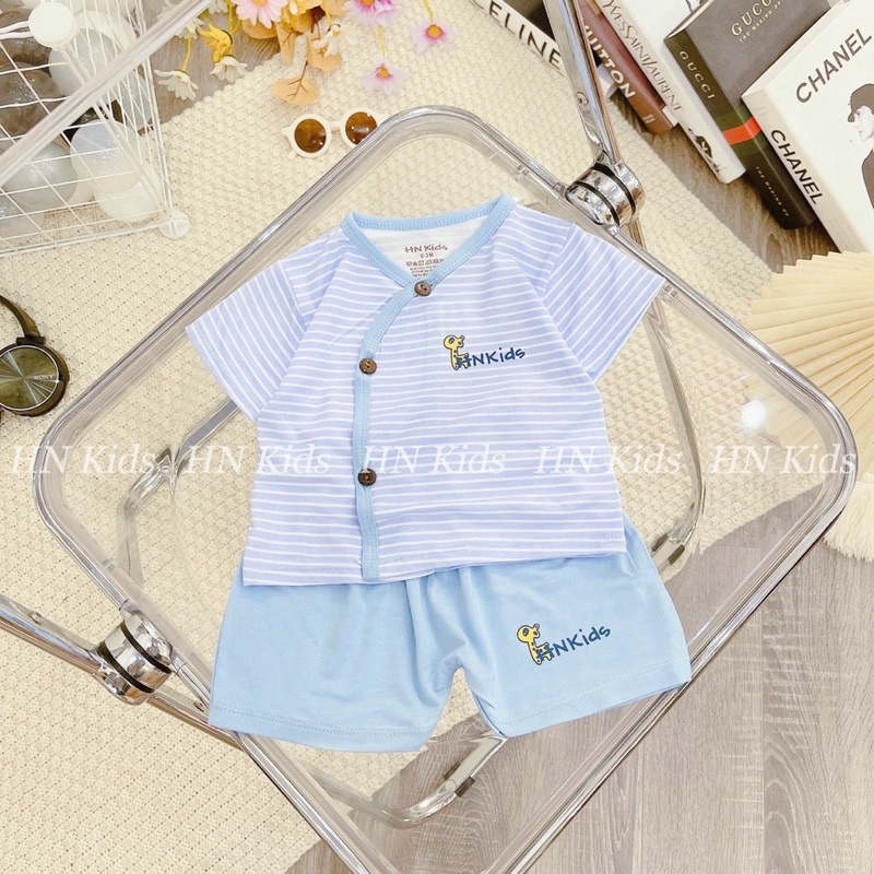 Bộ tay ngắn nút lệch cài chéo Petit sợ tre HNkids, Bộ tay ngắn cho bé sơ sinh bé trai bé gái