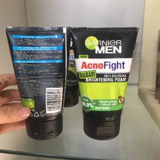 Sữa rửa mặt Garnier Men sạch nhờn