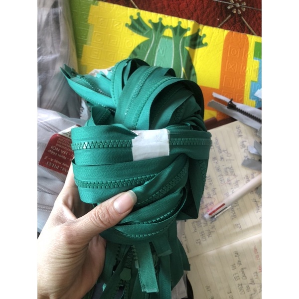 Set 5khoá răng cá sấu củ 5-8 hàng xuất dư