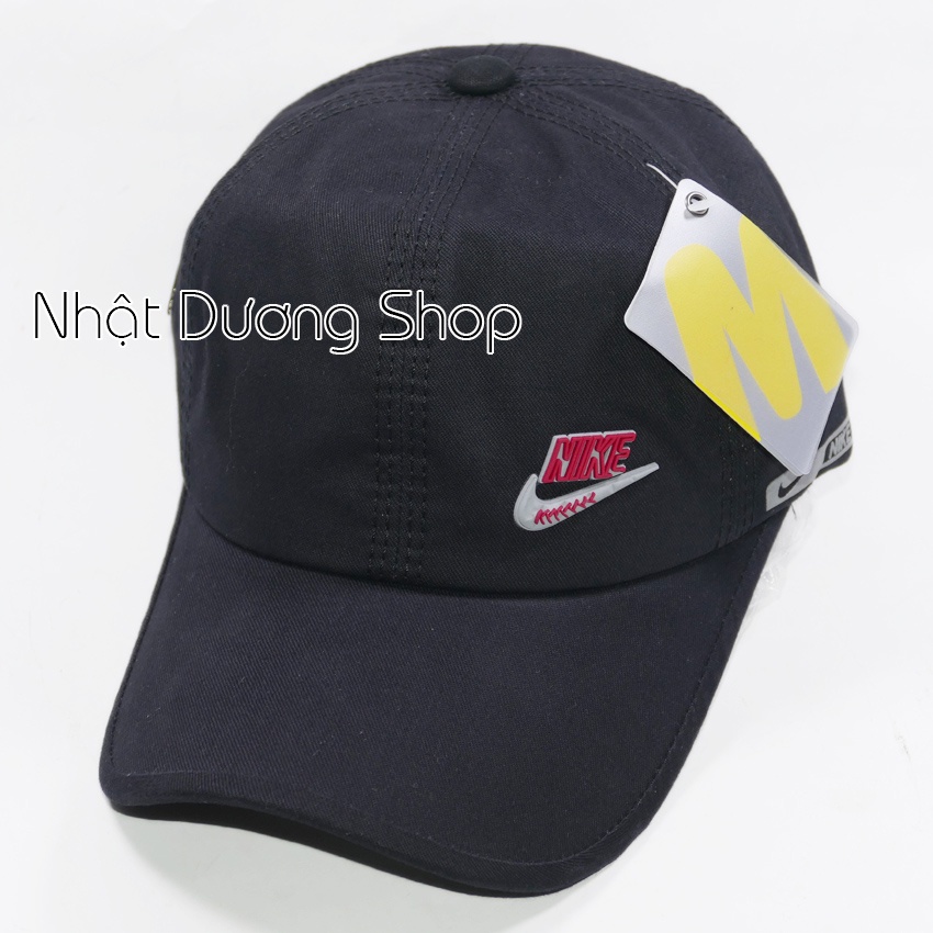 Nón kết cao cấp và hông sò tam giác - Chất liệu vải Kaki bền chắc kết hợp với chữ ép tạo nên sự nổi bật cho người đội