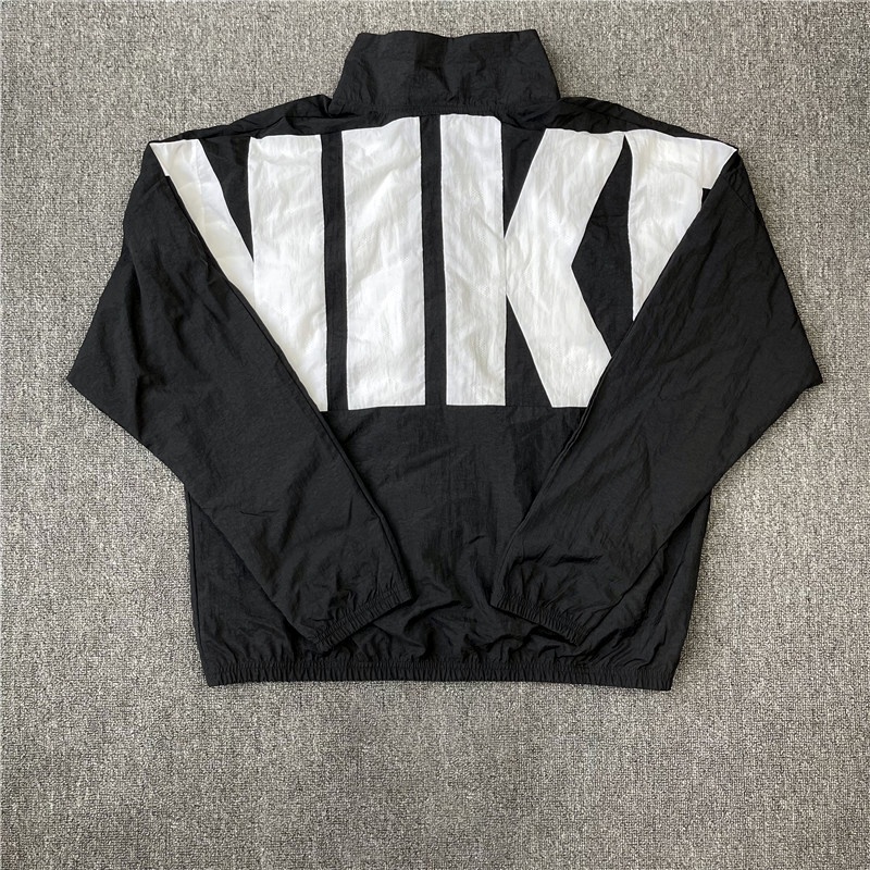 Áo khoác gió NIKE DRI-FIT CW7349 CW7352 phong cách thể thao thời trang