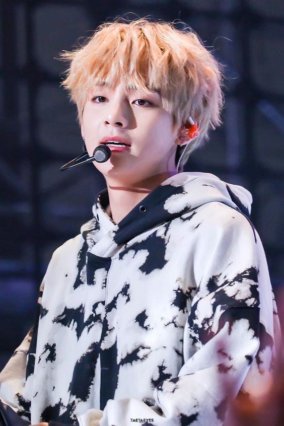 Áo Hoodie Kim Taehyung V BTS Màu Bò Sữa Tie Dye - CT01-201020