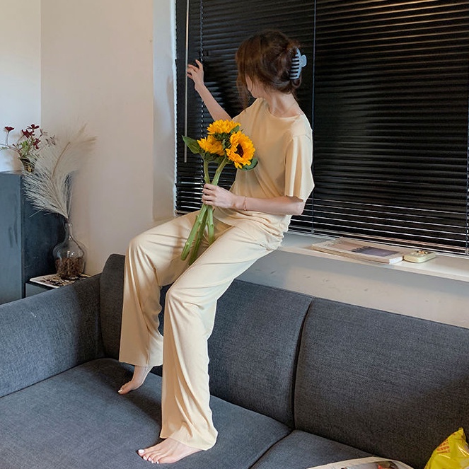 Bộ Đồ Ngủ Tay Ngắn Dáng Rộng Vải Lụa Lạnh Mềm Màu Trơn Thoải Mái Phong Cách Hàn Quốc | BigBuy360 - bigbuy360.vn