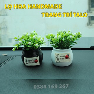 Lọ Hoa Trang Trí Trên Taplo Ô Tô Đẹp Và Sang Trọng